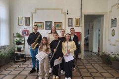 IMG-85b1ef5c0be1b8a097e533628671c326-V